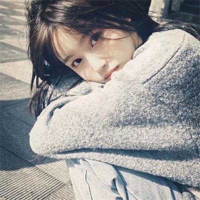 鲜花盛开的村庄